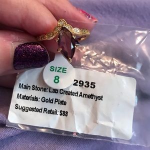 Bomb Party size 8 February Amethyst on gold plate